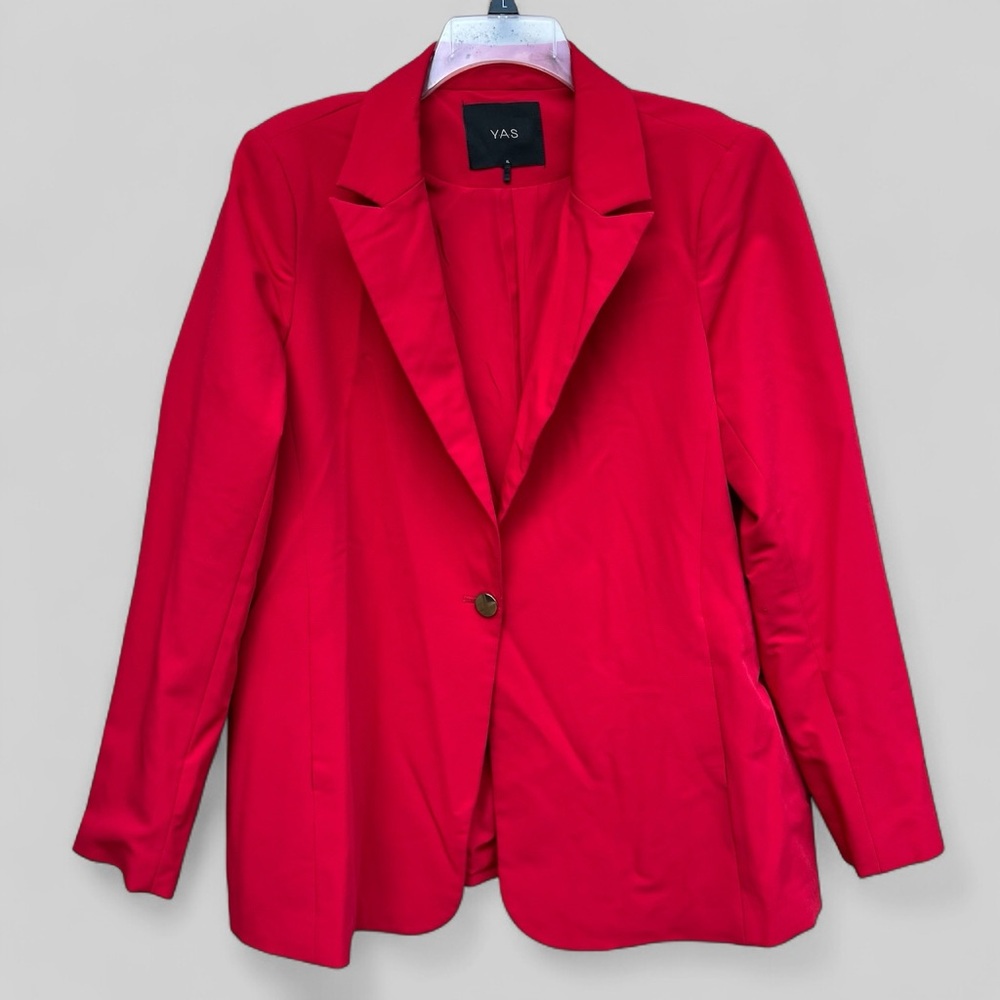 Y.A.S. Tango red single button blazer